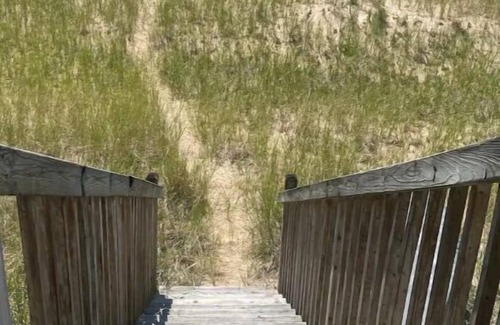 Shelby Casa | Lake Michigan beachfront - fantastic view of Lake Michigan - short walk to beach