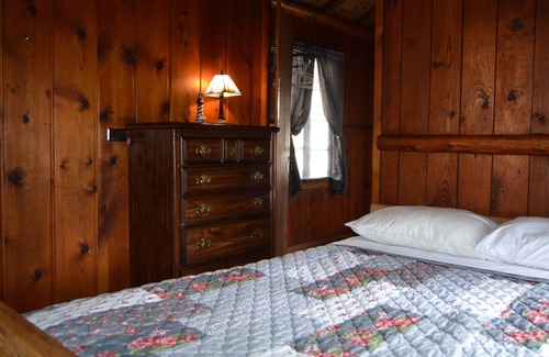 Whitehall Casa | Lake Michigan Log Cabin #4