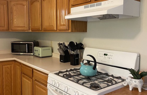 Newbury Apartamento | Lake & Mount Sunapee Apartment Getaway
