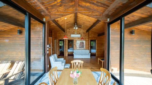 Muskoka Lakes Casa | Lake Muskoka 3-bedroom Cottage - Pier 100 #30