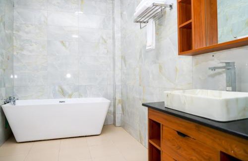 Naivasha Hotel | Lake Naivasha Parklane Resort