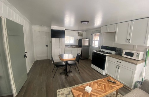 Tomahawk Casa | Lake Nokomis 2BD/1Bath Lakeside Cabin - Cabin #1