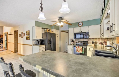 Tomahawk Casa | Lake Nokomis Escape w/ Dock & Beach Access