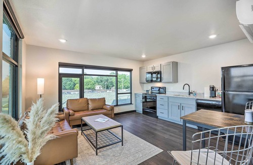 Lake Norden Apartamento | Lake Norden Apartment w/ Spacious Balcony!