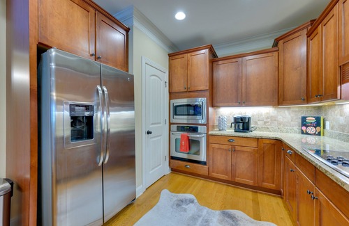 Lake Oconee Casa | Lake Oconee Abode w/ Patio, Grill & Fire Pit Table