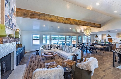 Lake Oconee Casa | Lake Oconee lake front with pool