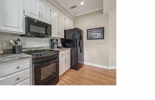 Lake Oconee Condominio | Lake Oconee - Waterfront 3 BR, 3 BA condo inside Reynolds, Greensboro, GA.