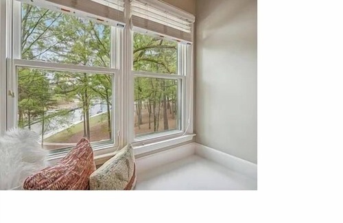 Lake Oconee Condominio | Lake Oconee - Waterfront 3 BR, 3 BA condo inside Reynolds, Greensboro, GA.