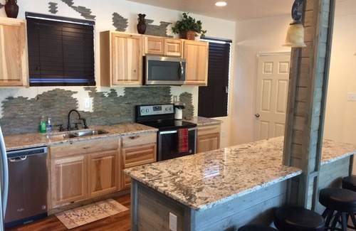 Gravois Mills Casa | Lake of the Ozarks Missouri Nuevo Family Friendly and Spacious Home For Rent