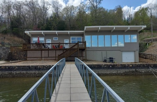 Gravois Mills Casa | Lake of the Ozarks 3 bedroom Lake front home with private boat dock.
