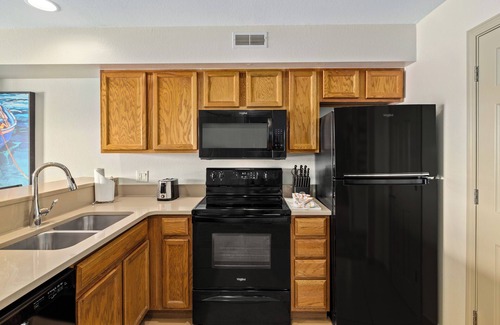 Osage Beach Complejo | Lago de los Ozarks: 1BR Condo en Lakeside Resort w / WiFi, piscina y Deportes Acuáticos
