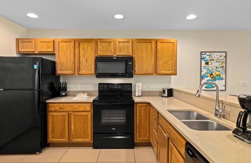 Osage Beach Complejo | Lago de los Ozarks: 3BR Condo en Lakeside Resort w / WiFi, piscina y Deportes Acuáticos
