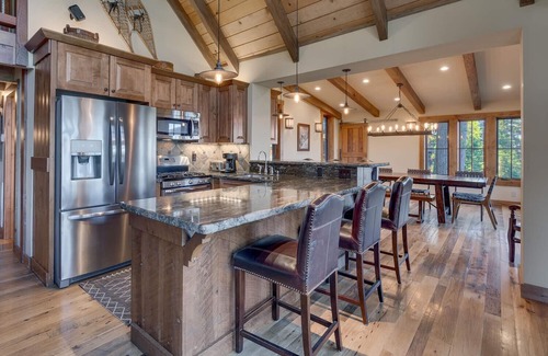 Talmont Casa | Lake Of The Sky - Lakeview - TLUXP