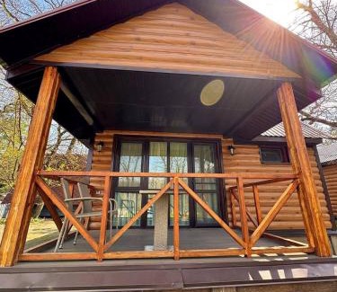 Novomoskovs'k Hotel | Lake Park