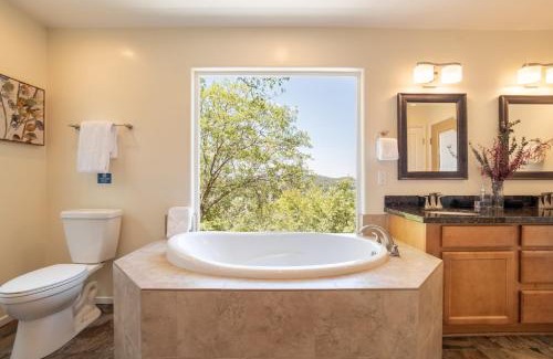 Cedar Glen Casa | Lake Point by AvantStay2 Decks Great Lake Views