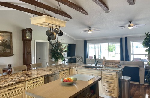 Wesley Chapel Casa | Lake Pool Oasis near Epperson and Wiregrass Ranch