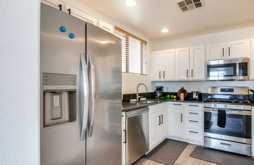 Greenehaven Casa | Lake Powell Views: Adobe Townhome w/ Patio