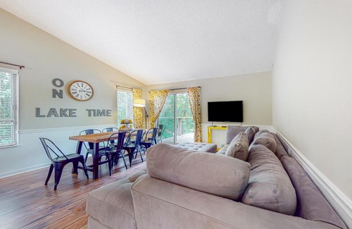 Dandridge Casa | Lake Ridge Retreat