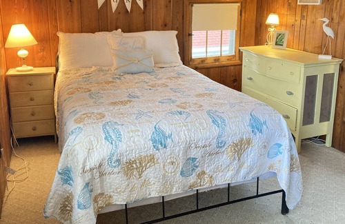 Detroit Lakes Cabina | Lake Sallie Cabin - Lakefront