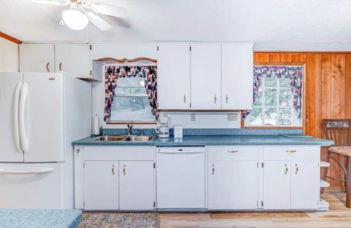 Inverness Condominio | Lake Side Retreat