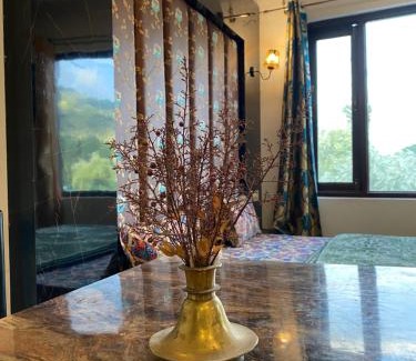 Srinagar Casa | Lake side stays