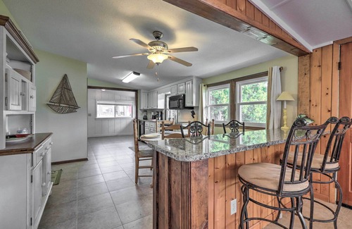 Milledgeville Casa | Lake Sinclair Cottage with Deck & Boat Dock!