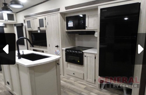 New Baltimore Casa | Lake St Clair Waterfront Fisherman Welcome