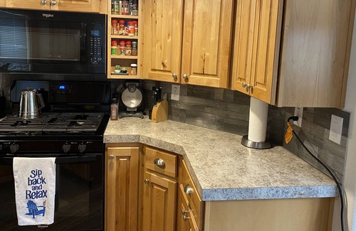 Port Angeles Cabina | Lake Sutherland Chalet Style Tiny House