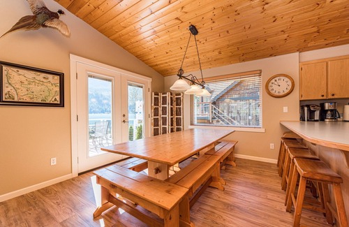Port Angeles Cabina | Lago Sutherland Retreat en el Sunny Side of the Lake!