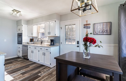 Lakeview Casa | Lake Therapy- Best views of Bull Shoals Lake/White River area!