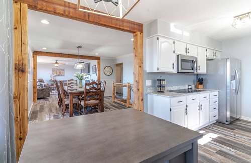 Lakeview Casa | Lake Therapy- Best views of Bull Shoals Lake/White River area!