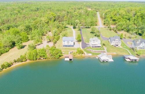 Mineral Casa | Lake Time to Unwind