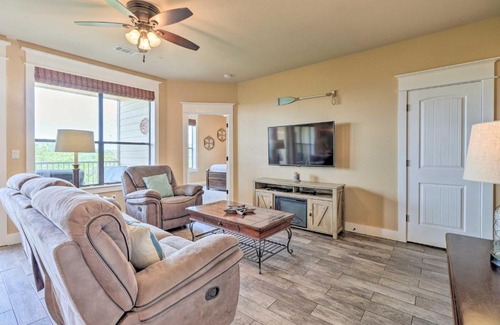 Jonestown Apartamento | Lake Travis Condo with Resort Amenity Access!