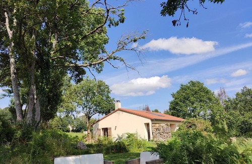 Senaillac-Latronquiere Casa | Lake view, Beach, Quiet and kayaks