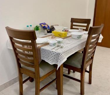Powai Apartamento | Lake View 2 BHK in Powai A