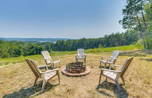 Marmaros Casa | Lake View and Game Room on 3 half Acres, Near Marina