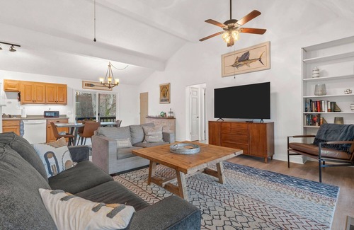 Hayesville Casa | Lake view and lakes access home on Lake Chatuge -mountain view -spacious home.