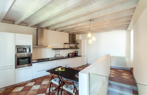 Gardone Riviera Apartamento | RANDOM LISTING