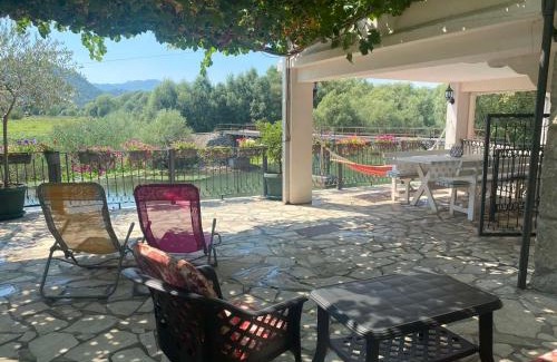 Dodosi Apartamento | Lake View Apartment Dodosi
