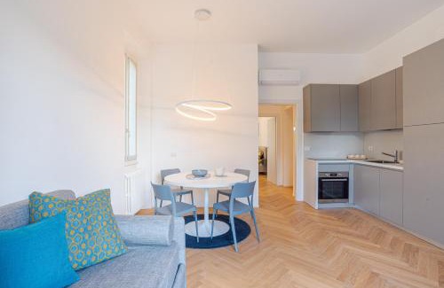 Lierna Apartamento | Lake View Apartment with Pool, Garden and Parking