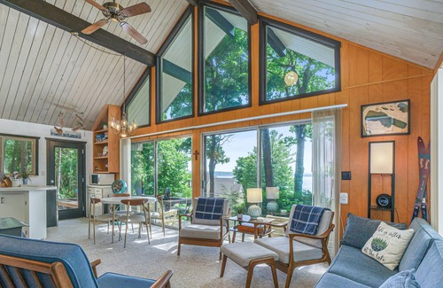 Lake Township Casa | Dog-friendly cabin with lake views, a patio, and a wood-burning stove