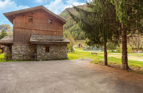 Les Brevieres Chalet De Esquí | Chalet al lago cerca de la estación de esquí