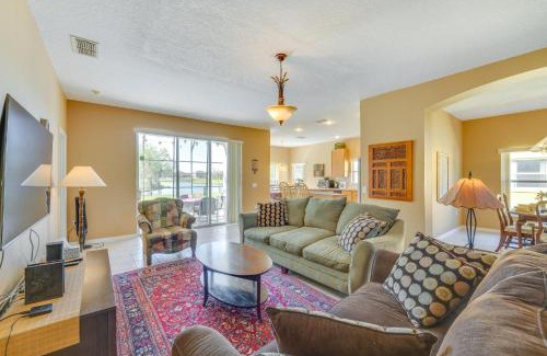 Crescent Lakes Casa | Lake-View Escape with Lanai in Kissimmee!