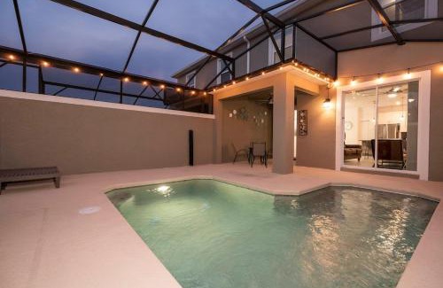Kissimmee Casa | Lake View & Free Resort Access Near Disney 4399