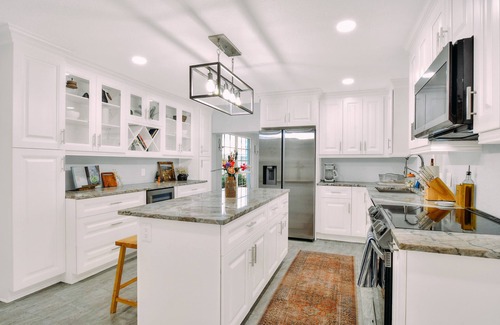 Winter Haven Casa | Lake View, Game Room, 10 minutes to Legoland - Perfect for Large Families!