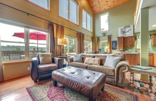 Blue Eye Casa | Lake-View Home in Blue Eye with Hot Tub and Fire Pit!