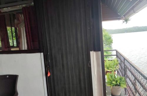 Quilon Casa | Lake View Homestay Kundara