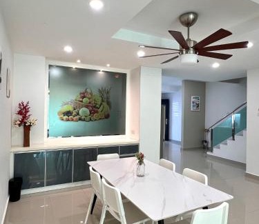Puchong Casa | Lake-view House with Natural Vibes