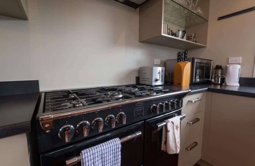 Ngongotaha Casa | Lake View Inn | Super Comfortable with Lake Views
