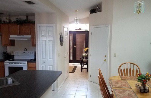 Morgan Point Casa | Lake View Private Pool * Wifi gratuito * TV por cable * AC * Tarifas bajas * Hermosa casa